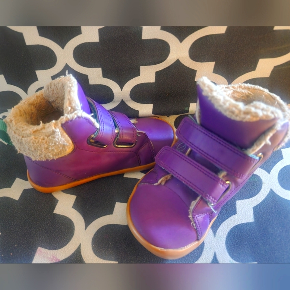 Ten little winter sneakers